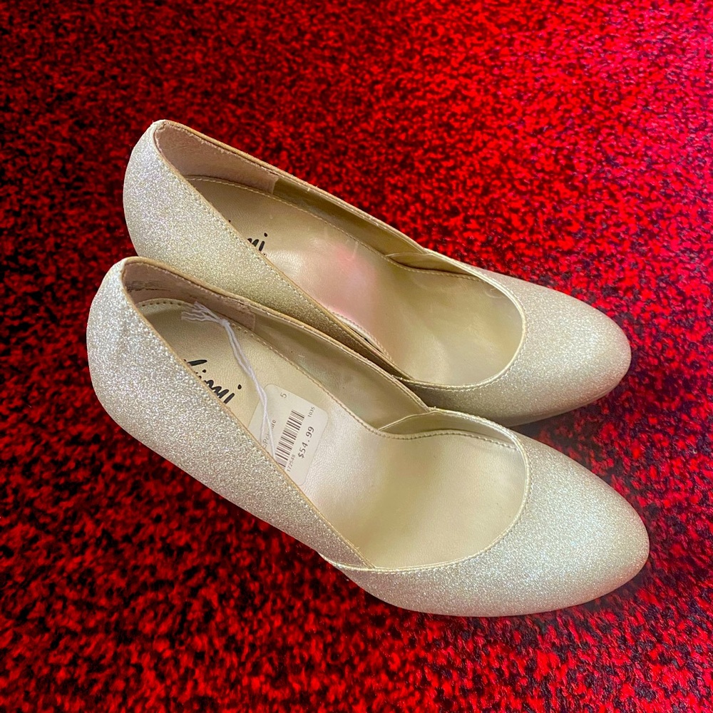 Fioni Heels size 5